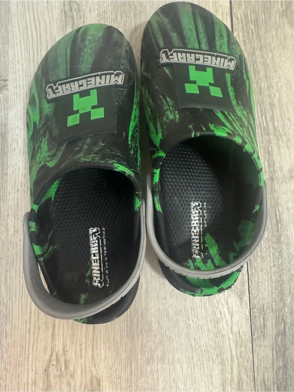Minecraft Kids Green & Black Slip-On Sandals